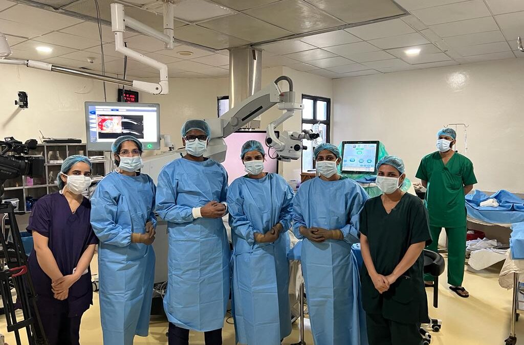 Live Surgery Performed at PGI (Chandigarh) by Dr. Vikas Mittal | KERACON-2023